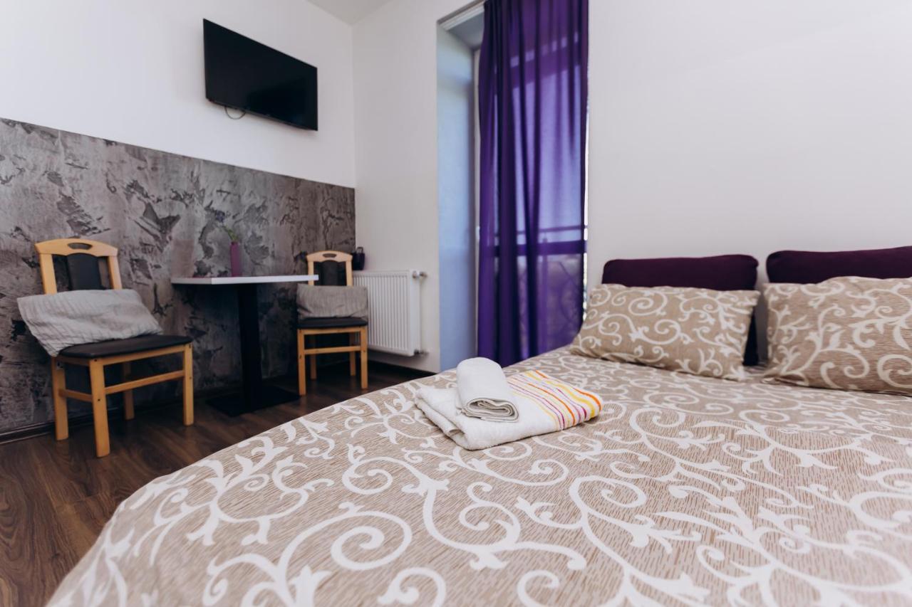 Нові Apartments Біля Жд Вокзалу Ivano-Frankivsk Exteriör bild